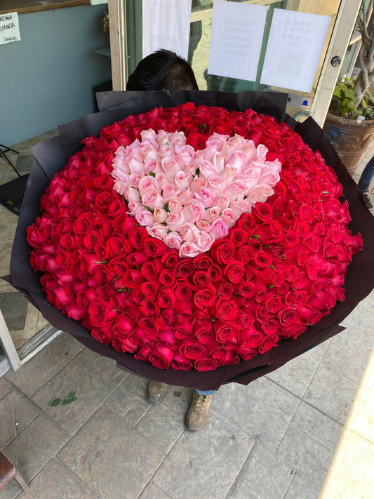 Ramo Buchón con 400 Rosas de Invernadero || Arreglo Gigante con 400 Rosas Premium